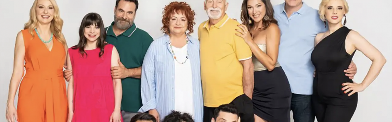 Η Μουρμούρα επέστρεψε ξανά με έπιπλα SOFA.gr