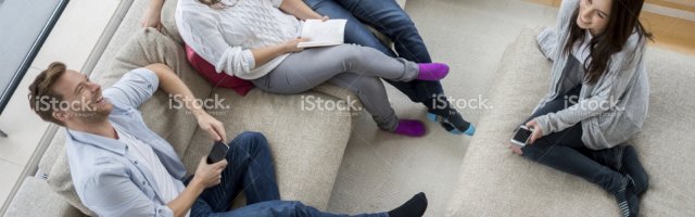 Ο μαγικός αριθμός θέσεων που πρέπει να έχει το σαλόνι σου (ναι, υπάρχει!)