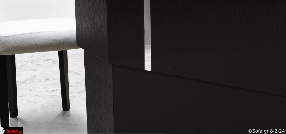 Τραπεζαρία με ορθογώνια βάση