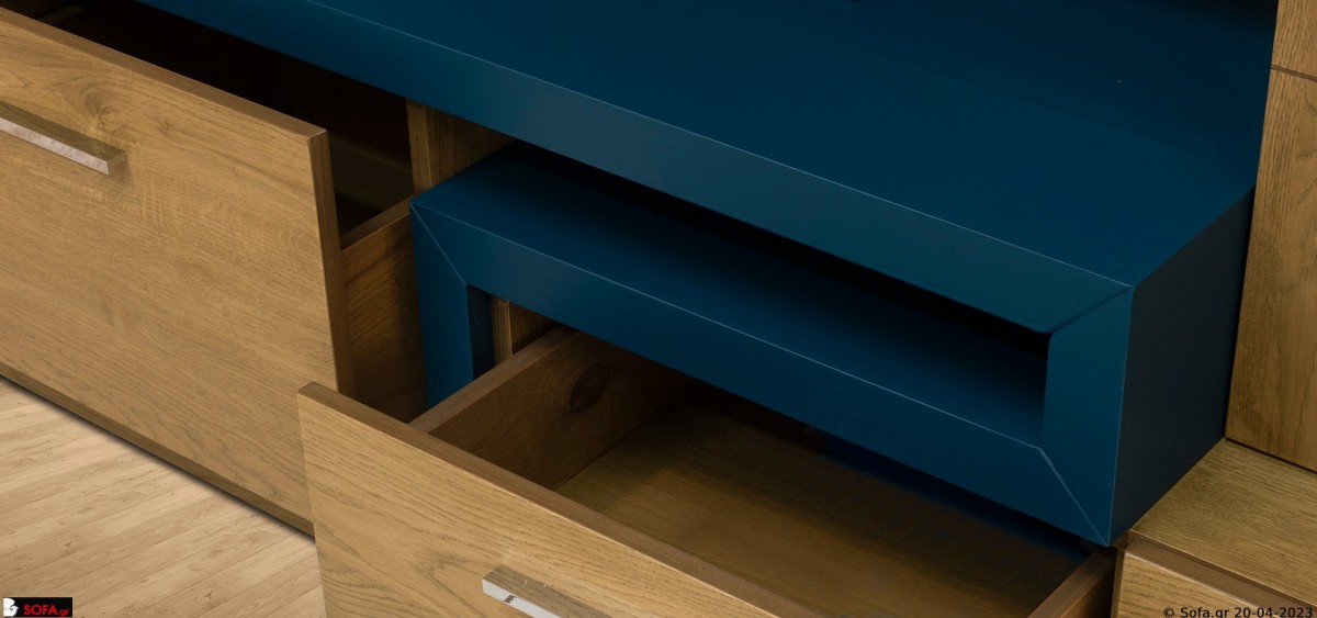 Μοντέρνα σύνθεση με βιτρίνα με led φωτισμό και πολλούς αποθηκευτικούς χώρους