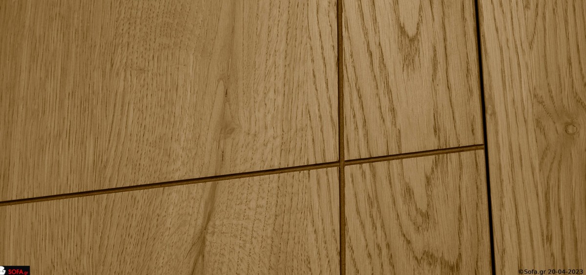 Μοντέρνα σύνθεση με βιτρίνα με led φωτισμό και πολλούς αποθηκευτικούς χώρους