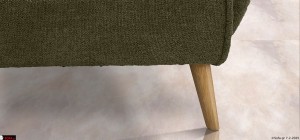 καναπές με ψηλό πόδι και κενό για να ελαφρύνει τον χώρο χωρις σταθερη πλάτη