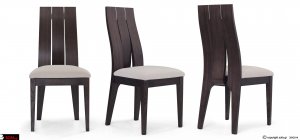 καρέκλα με καμπυλωτή πλάτη με μπεζ ύφασμα στο κάθισμα σε εξαιρετική ποιότητα