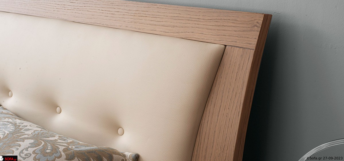 Κρεβατοκάμαρα σετ σε ξύλο και δέρμα με κουμπιά με κλίση στο κεφαλάρι