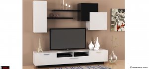 Σύνθεση Star σε λευκή και μαύρη λάκα Σύνθεση με χαμηλή βάση για τηλεόραση με ίνοξ πόμολα και επιτοίχια ντουλάπια αποθήκευσης