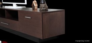 Χαμηλή βάση σύνθεσης Μοντέρνα βάση σύνθεσης με ίνοξ χερούλια στα συρτάρια σε φουντουκί χρώμα