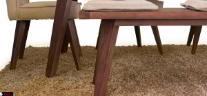 Μασίφ τραπεζαρία Μασίφ τραπεζαρία μοναστηριακού τύπου με υφασμάτινες καρέκλες και παγκάκι