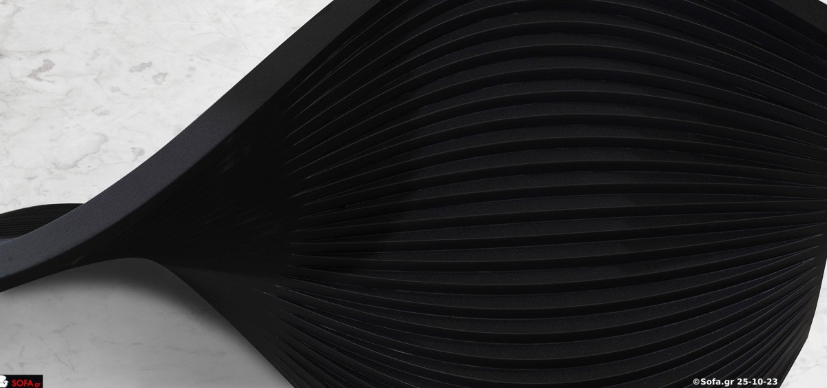 μοντέρνο τραπεζάκι σαλονιού wave με λάκα και τζάμι σε σχήμα οβάλ