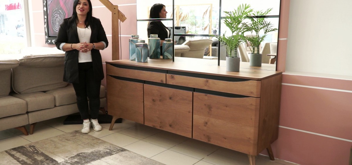 Μπουφές Prestige 120 εκ. από μασίφ ξύλο με minimal design και μαύρες λεπτομέρειες λάκας